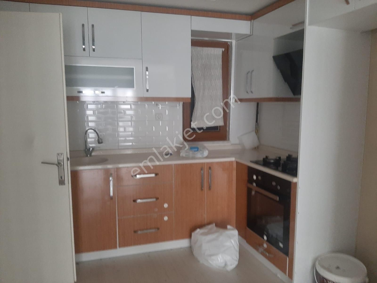 Fem Emlak'tan Emirsultan Zeyniler Cad.altında 90 M2 Kombili Ferah Daire - Görsel 9