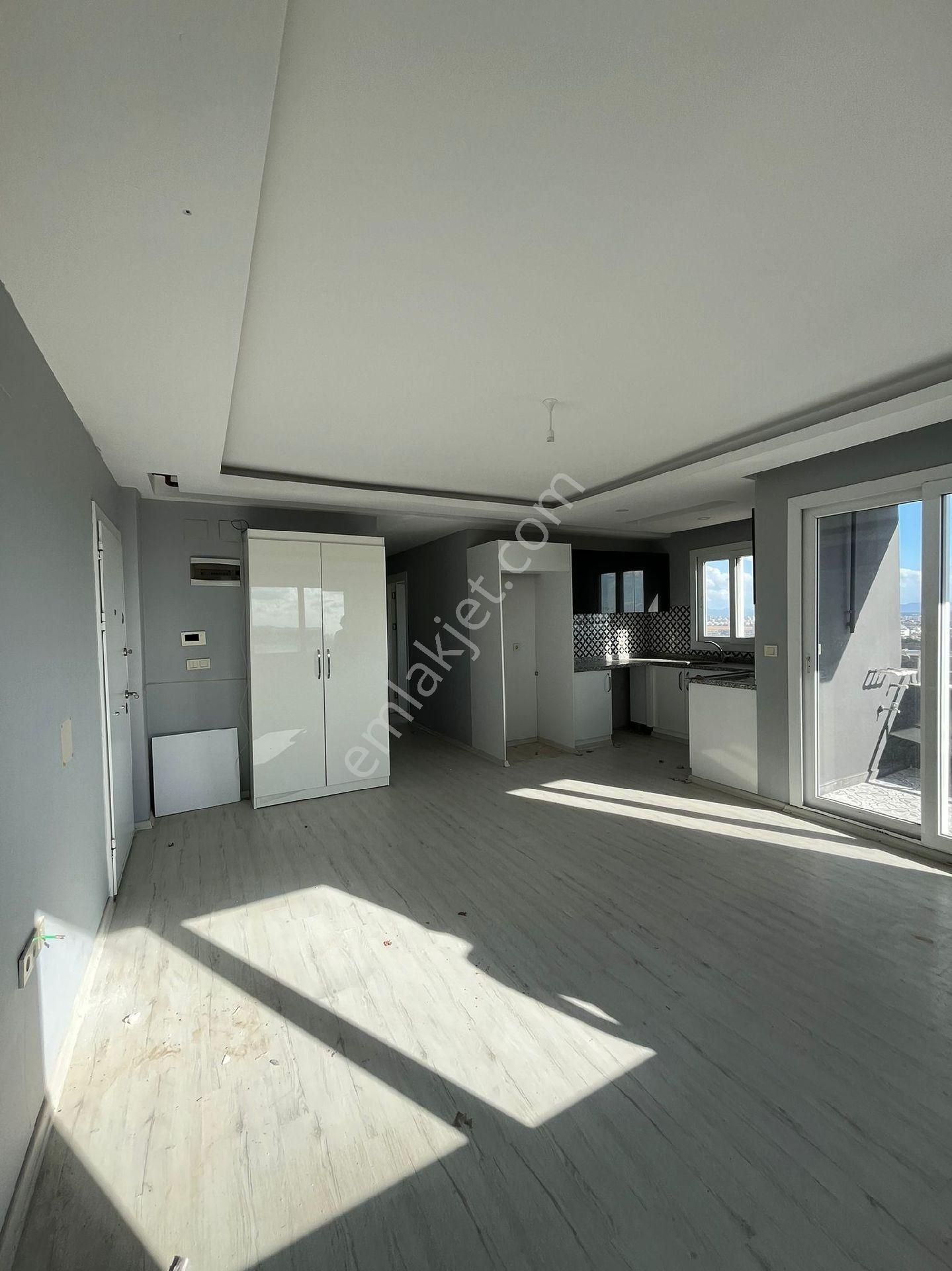 Sınırsız Kredi İmkanı İle Bulvar Üzeri 2+1 İskanlı Satılık Daire - Görsel 9