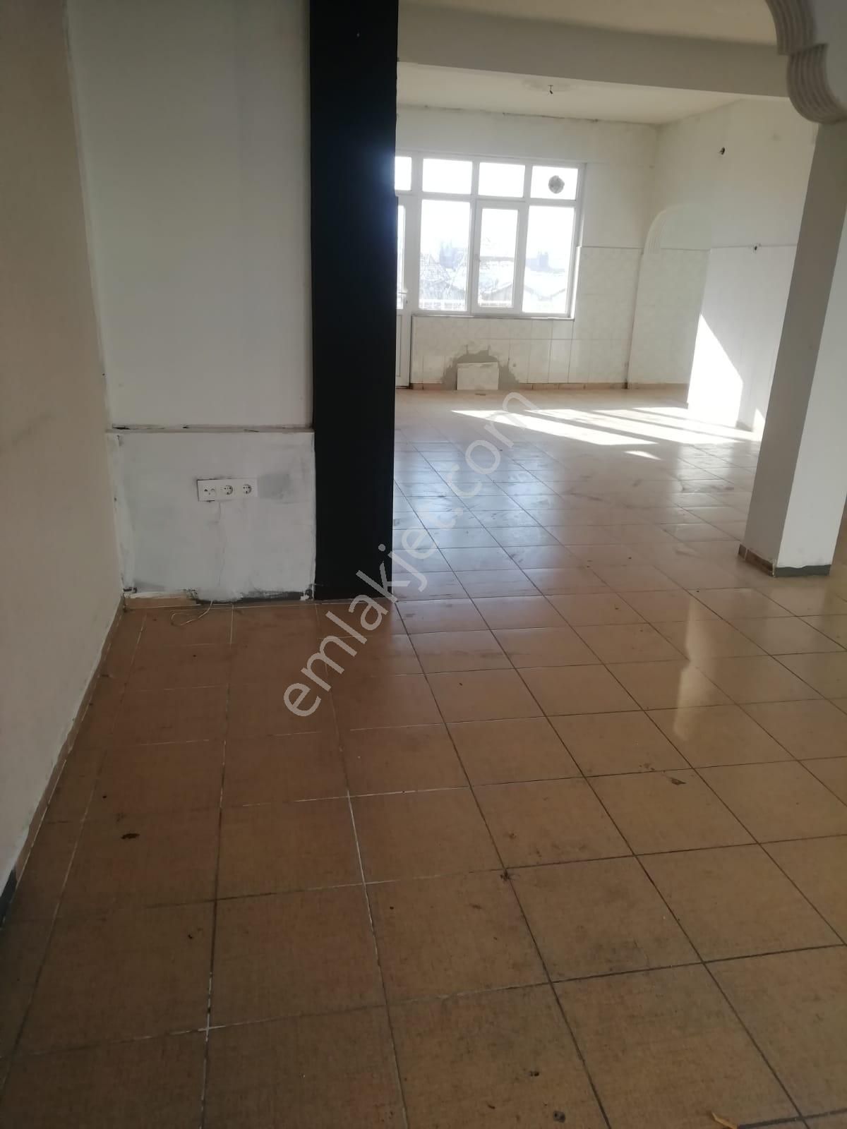 Adalet Gold Group Emlak'tan Kiralık Dükkan 100 M2 Merkezi Konumda - Görsel 15