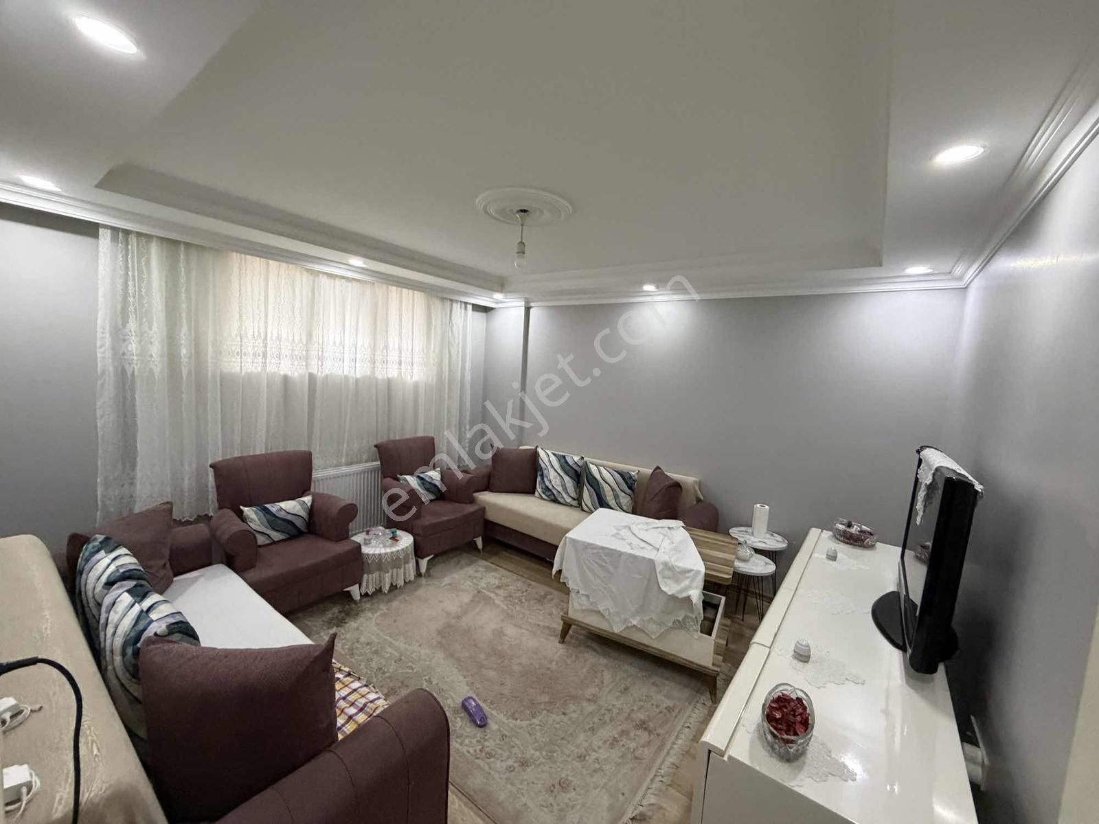 Eminevim Ve Diğer Firmalara Uygun 2+1 10.yıllık Bahçe Kat