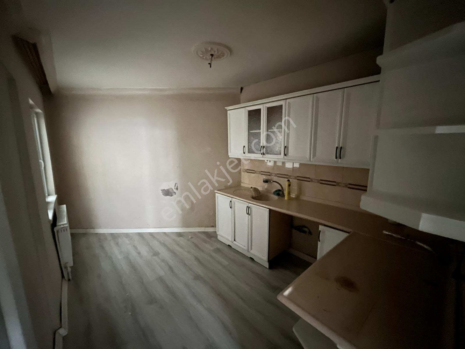 Es-as'tan Sincan Akşemsettin Mah.de 3+1gömüsüz Yapılı Bahçe Katı - Görsel 2