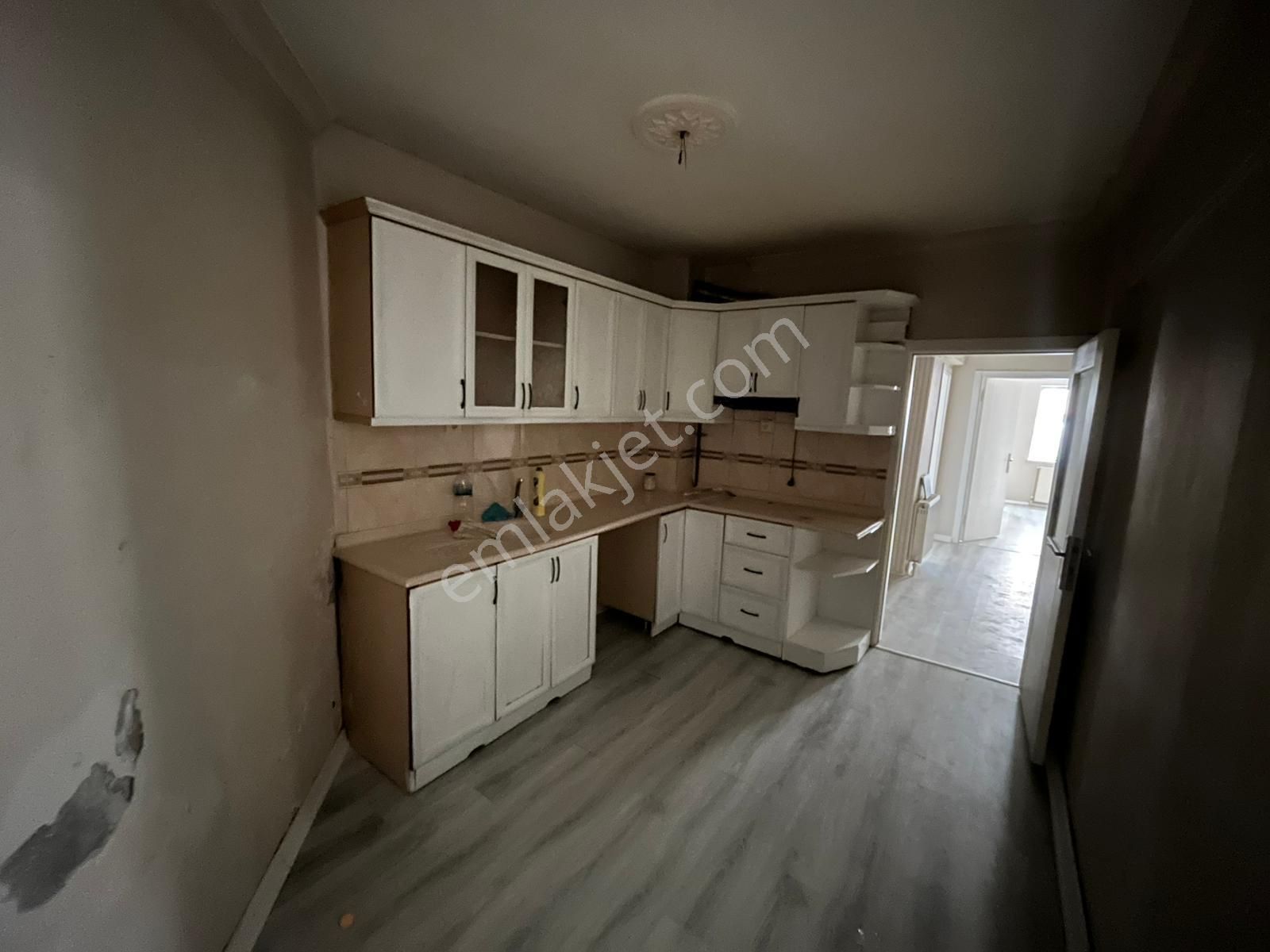 Es-as'tan Sincan Akşemsettin Mah.de 3+1gömüsüz Yapılı Bahçe Katı - Görsel 3