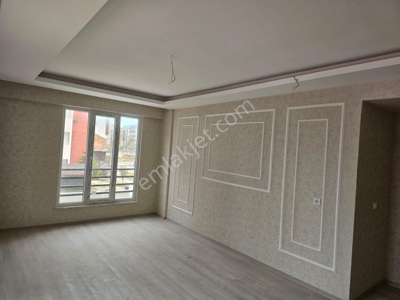 Kontv Arkası Ulaşıma Yakın 3+1 Daireler - Görsel 31