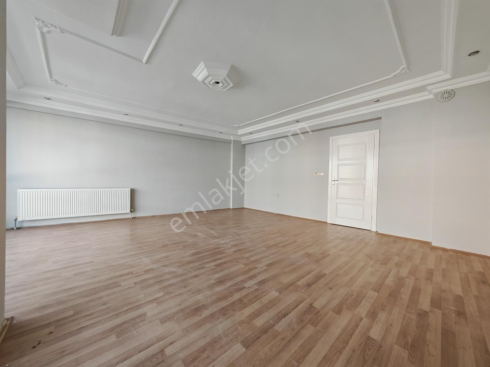 *** Çamlıca'nın Merkezinde [ 4+1 ] 180m2 Satılık Daire / İskanlı - Görsel 16