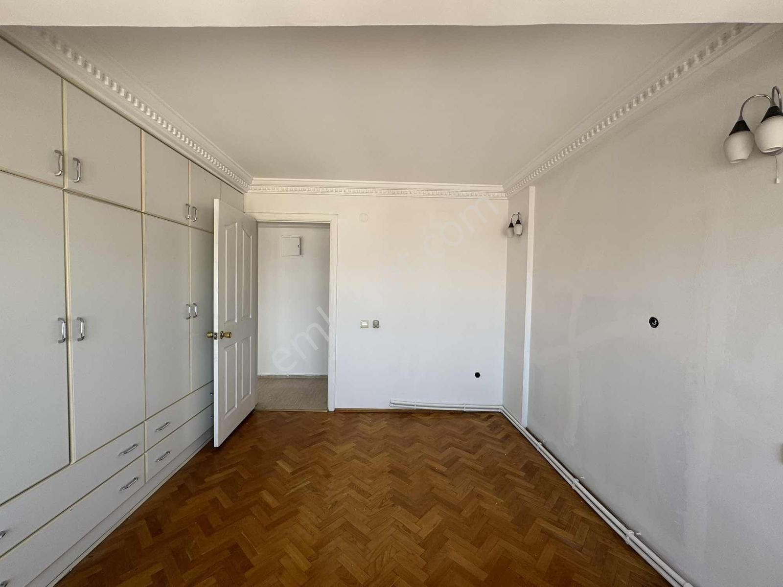 Bürmen'den Hatay Caddesi Üzeri Full Deniz Manzaralı Geniş Daire - Görsel 15