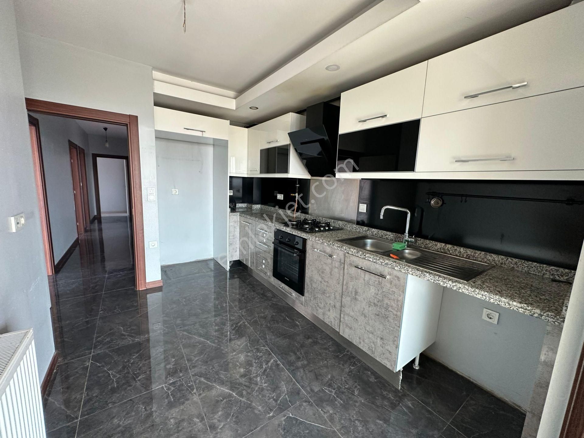 Remax'tan Revoist Güneşli Evlerinde 3+1 Havuzlu Satılık Daire - Görsel 12
