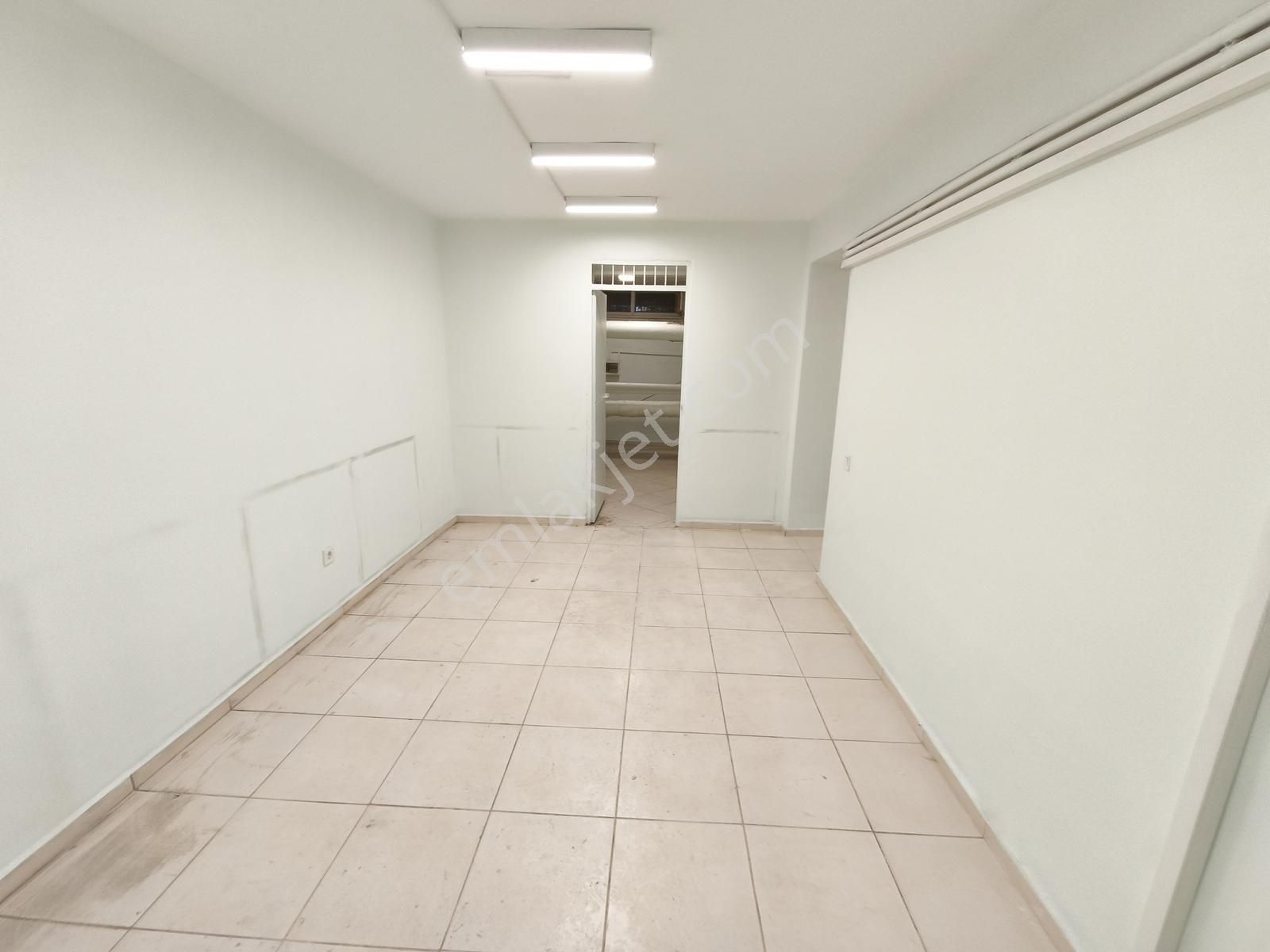 Basınköy Sitesi Mükemmel Lokasyonda 3+1 175m² Deniz Manzaralı - Görsel 33