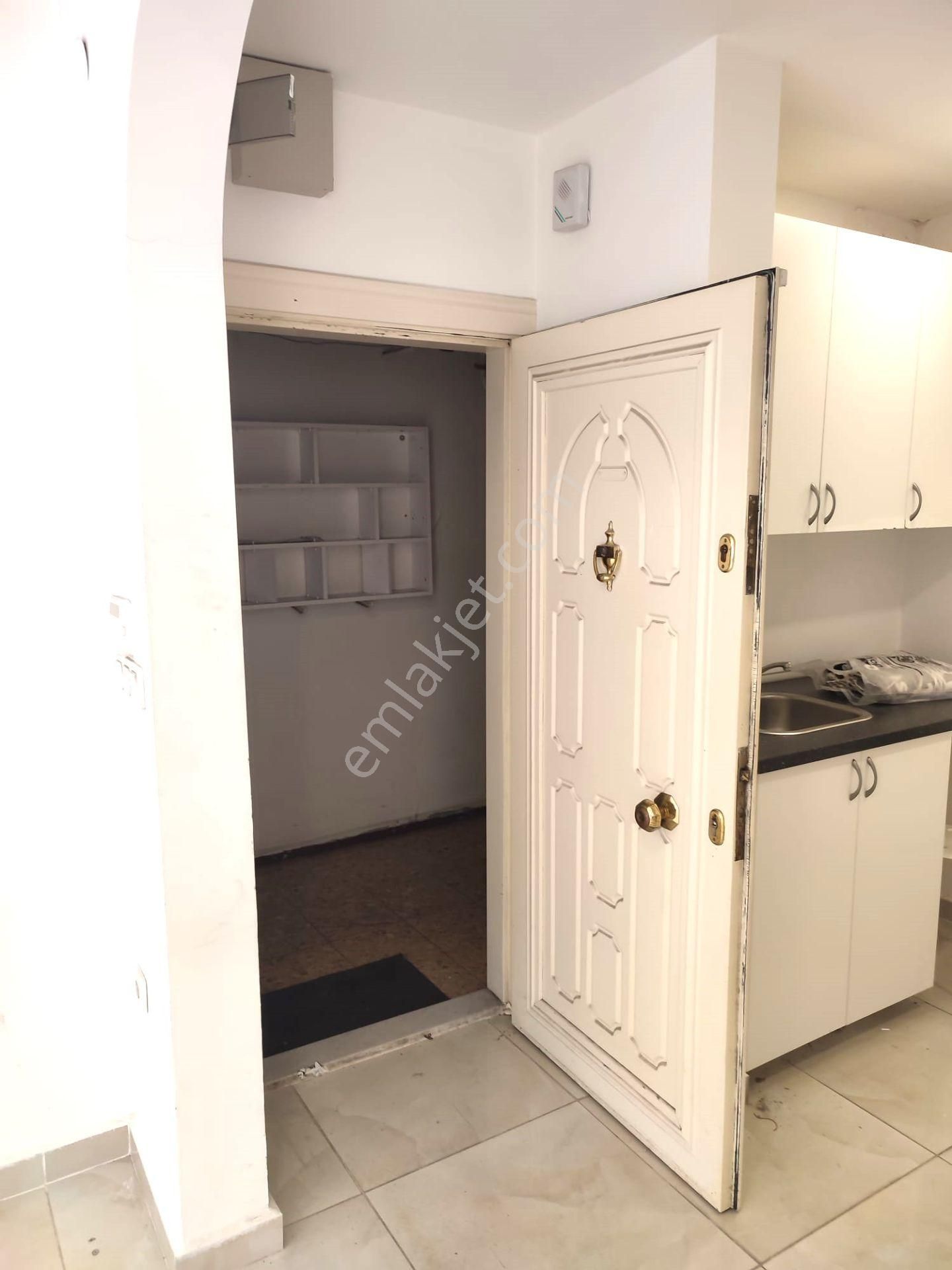 Suna Tabakçı'dan Bomonti Silahşör Caddesi Vitrinli Kiralık İş Yeri - Görsel 16