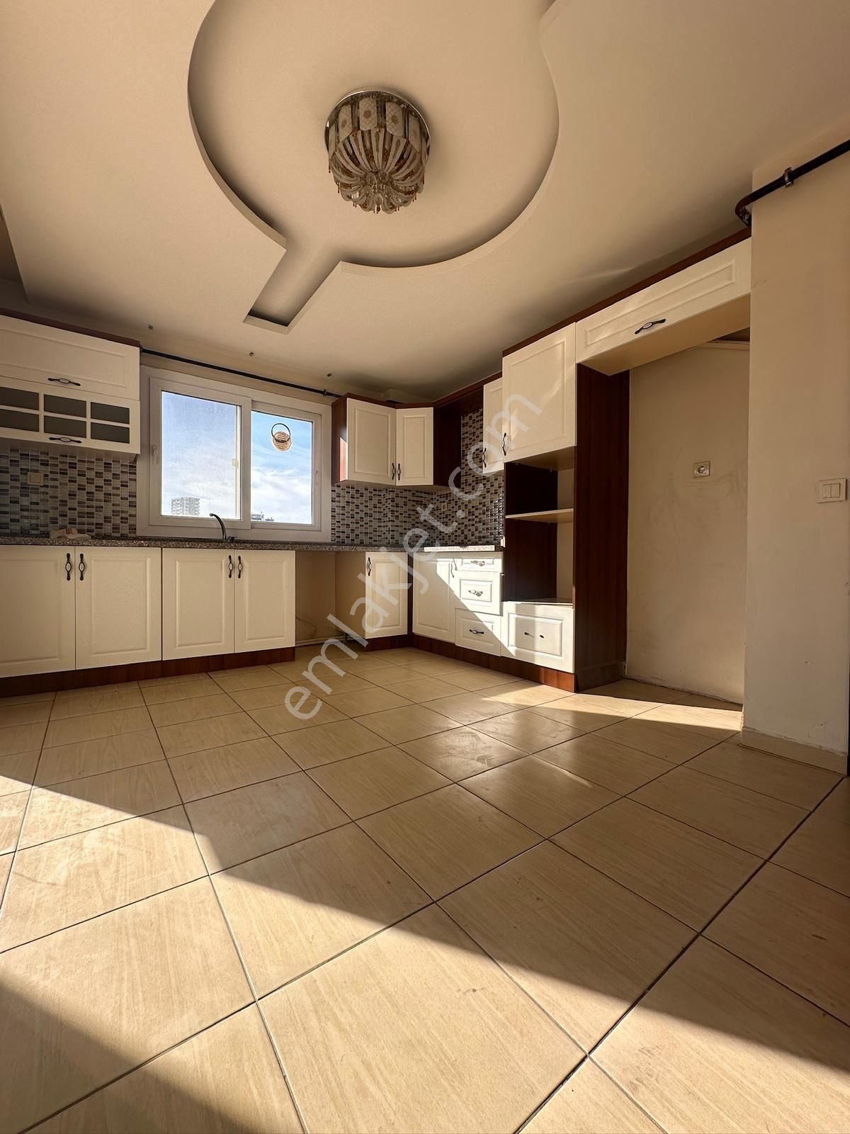 Pınar Mahallesi’nde Ultra Geniş Otrumlu, Havuzlu, Lüks 3+1 Kiralık Daire - Görsel 2