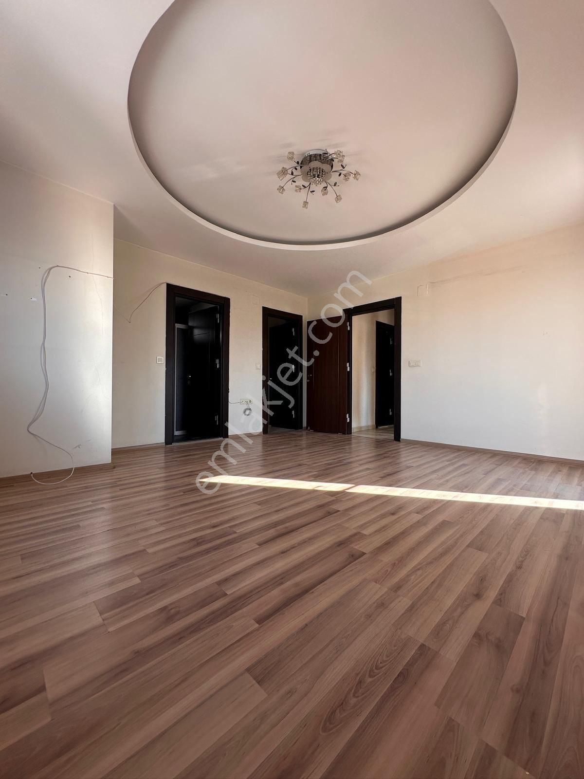 Pınar Mahallesi’nde Ultra Geniş Otrumlu, Havuzlu, Lüks 3+1 Kiralık Daire - Görsel 7