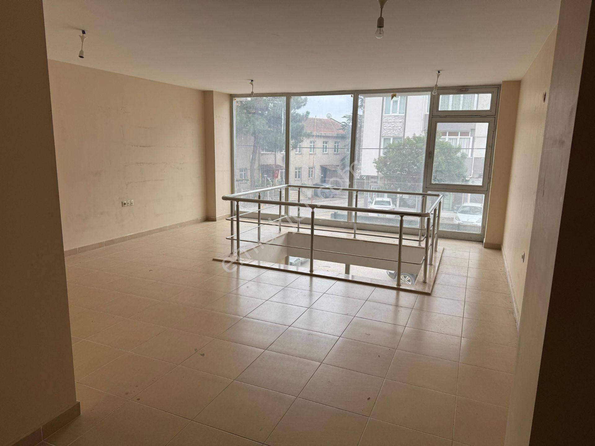 Emek Emlak'tan Hacı Osman Mah.de Ana Cadde Üzeri Kiralık Dükkan - Görsel 8