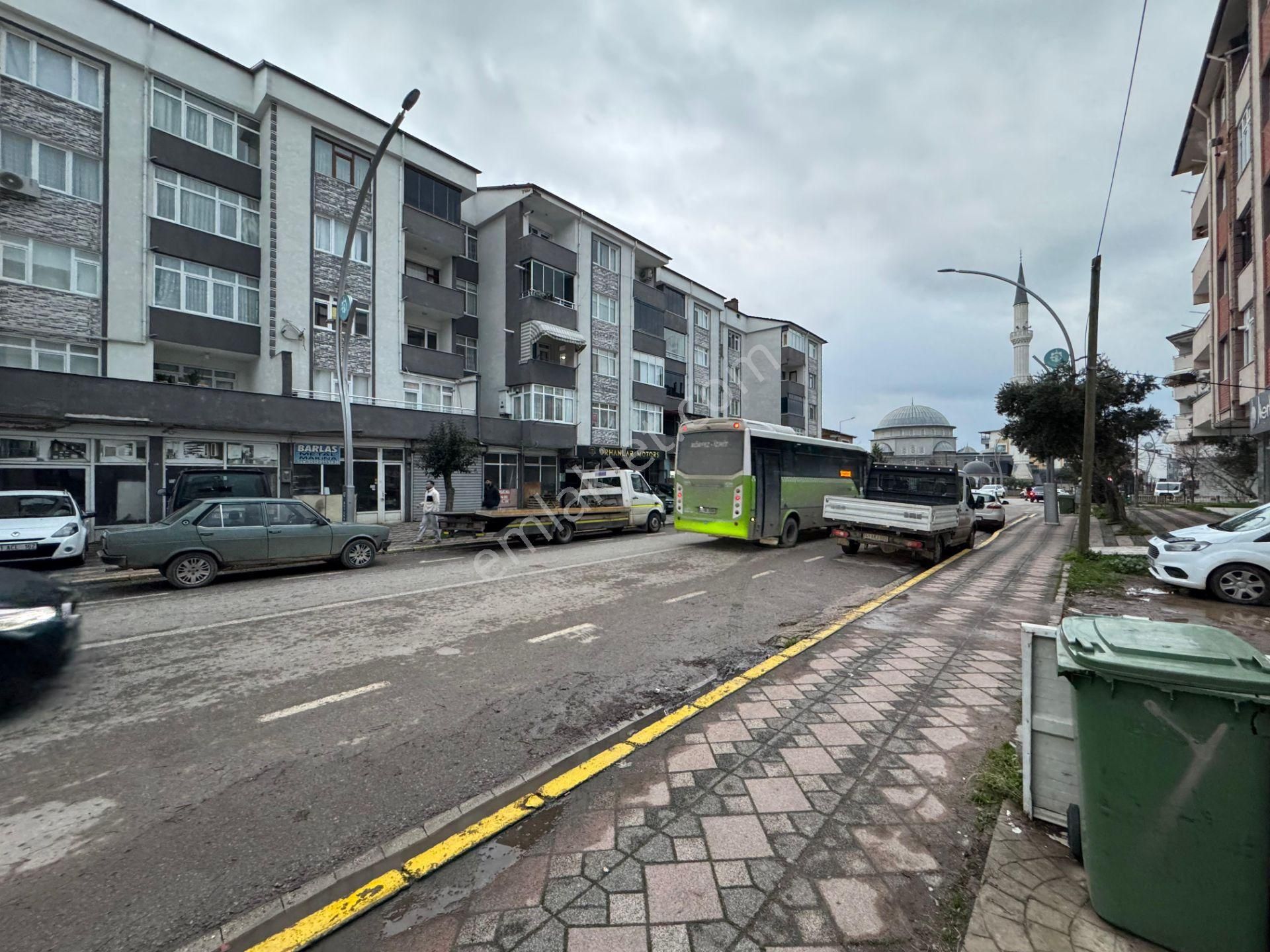 Emek Emlak'tan Hacı Osman Mah.de Ana Cadde Üzeri Kiralık Dükkan - Görsel 12