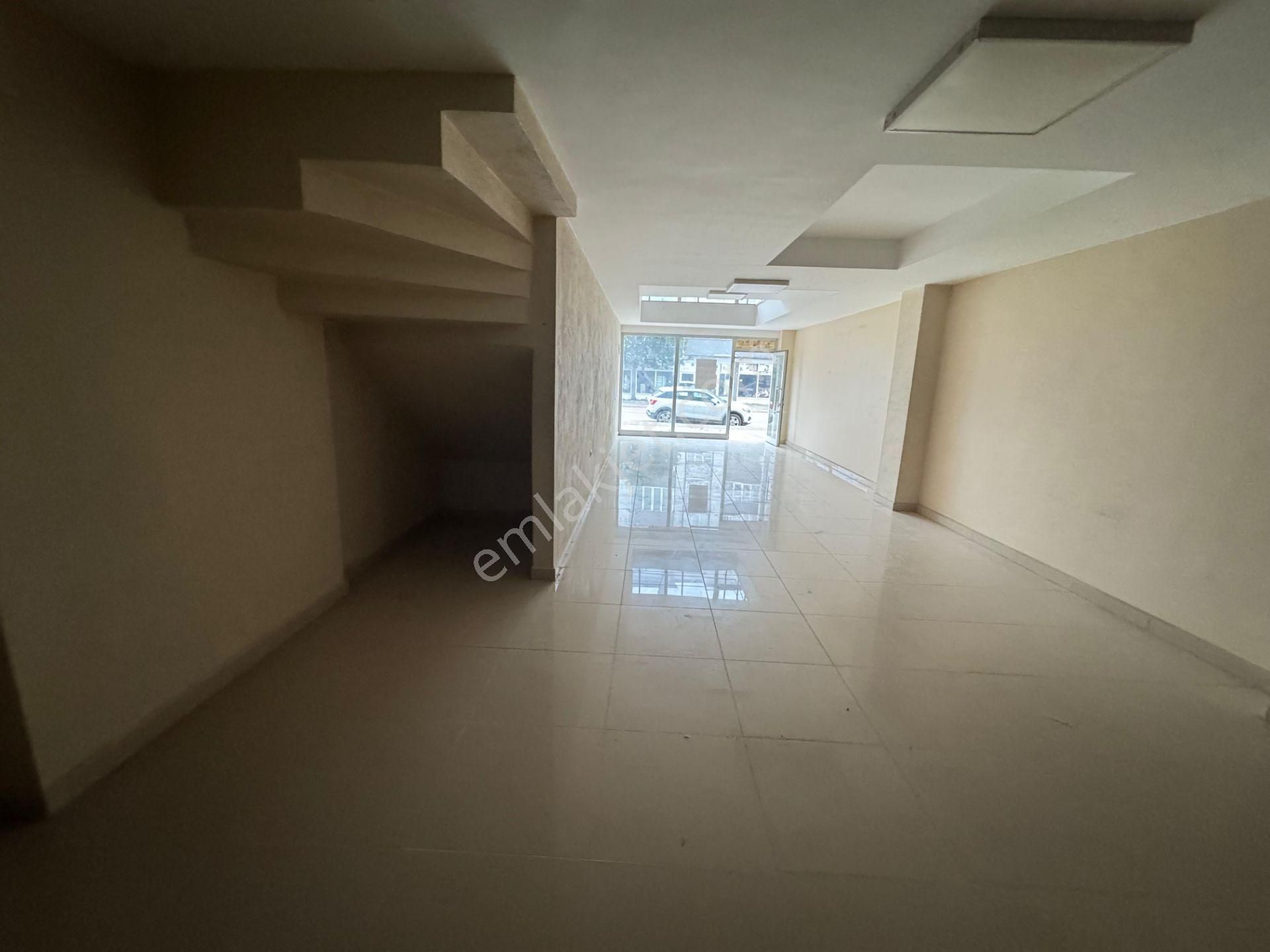 Emek Emlak'tan Hacı Osman Mah.de Ana Cadde Üzeri Kiralık Dükkan - Görsel 5