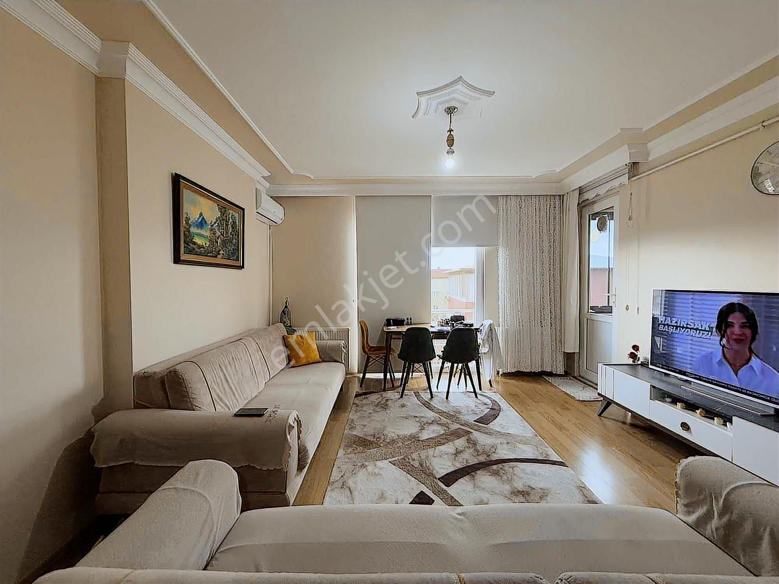 Konum Emlaktan Fevzi Çakmakta 2+1 100m² Site İçersinde Daire