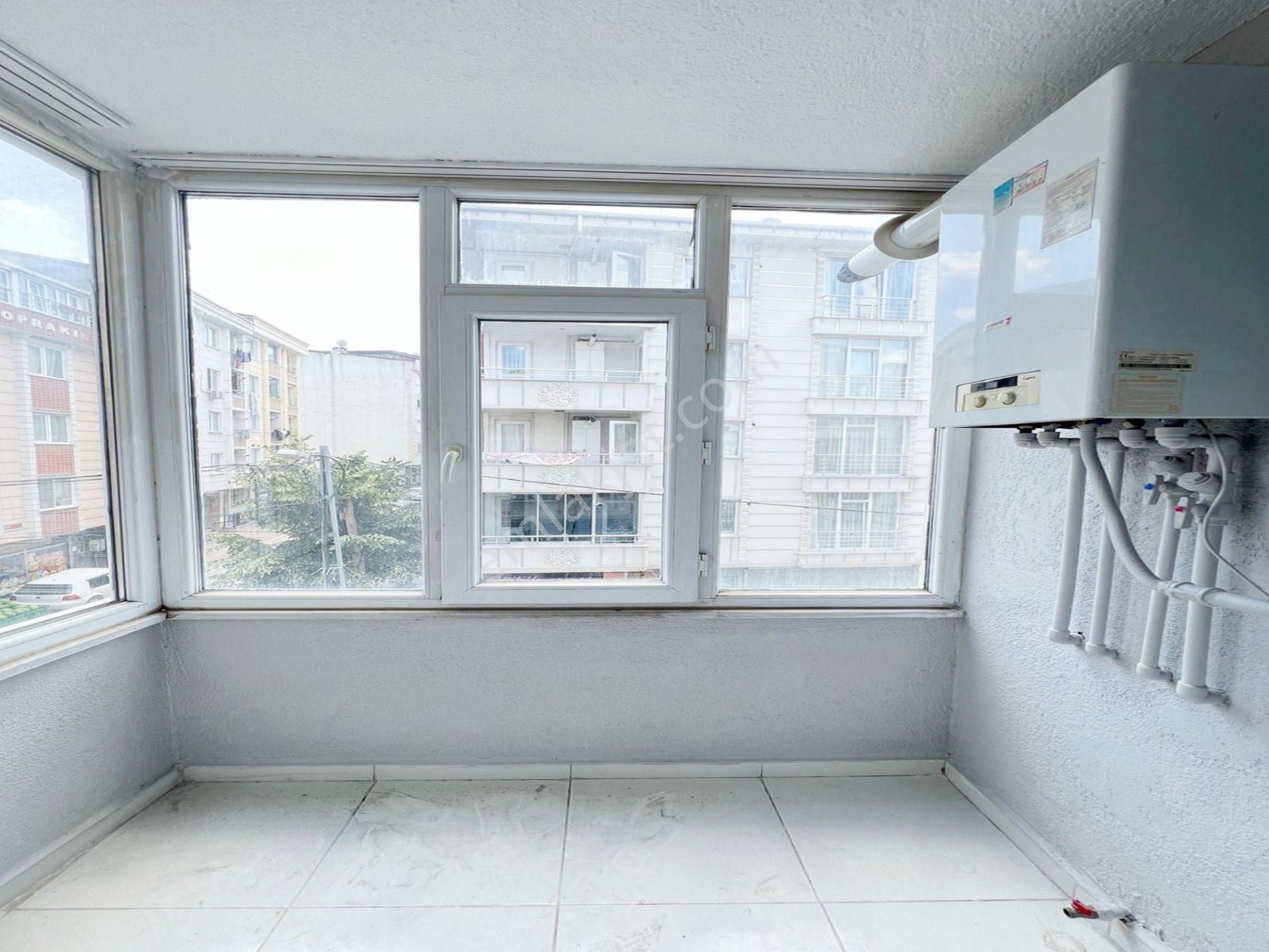 Üçevler Mah Ana Caddeye Yürüme Mesafesinde Ara Kat 1+1 Full Dekorlu Daire - Görsel 4