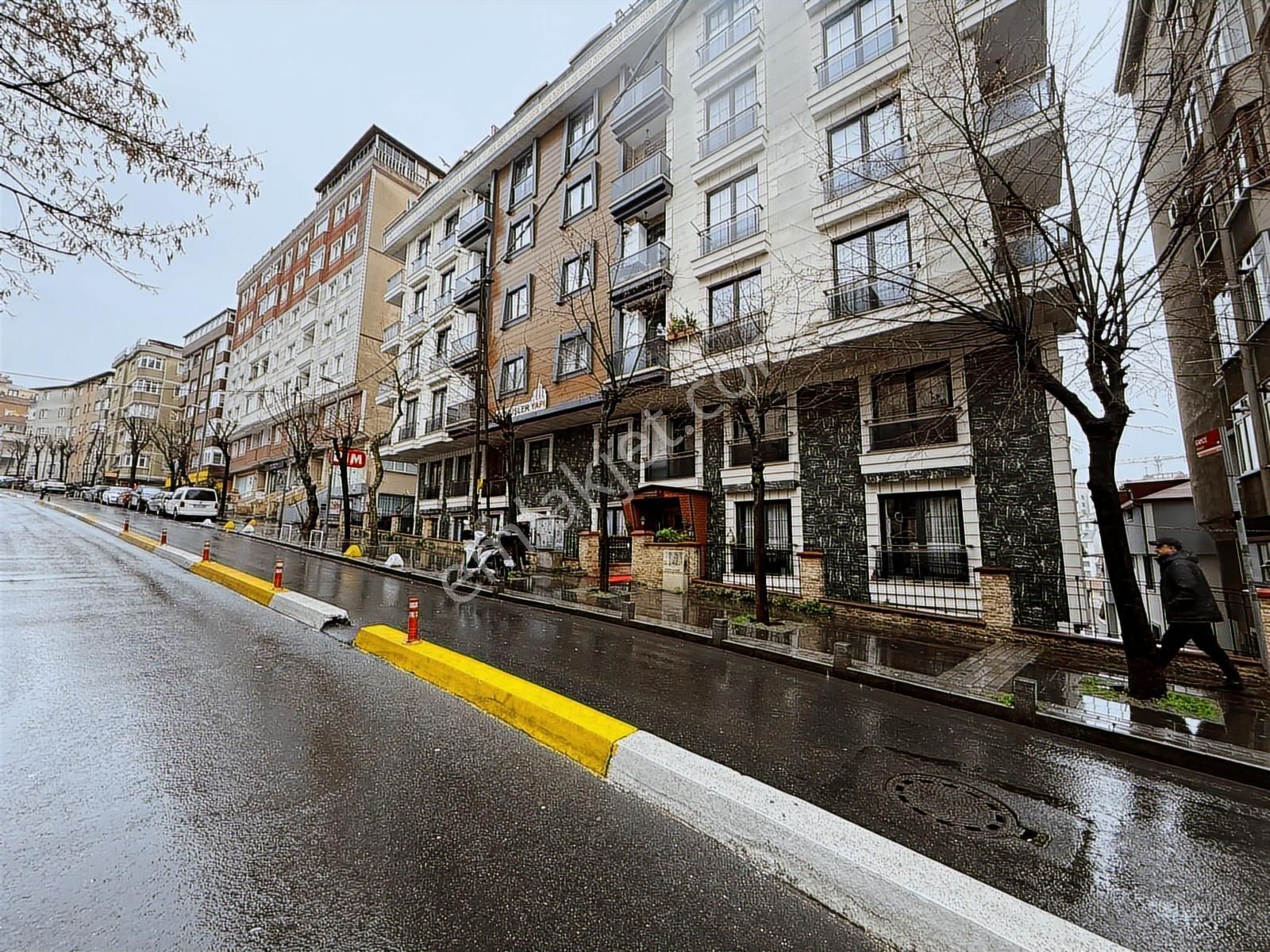 Cadde Üzeri _ful Eşyalı 2+1_geniş Daire_yeni Bina_otoparklı - Görsel 8