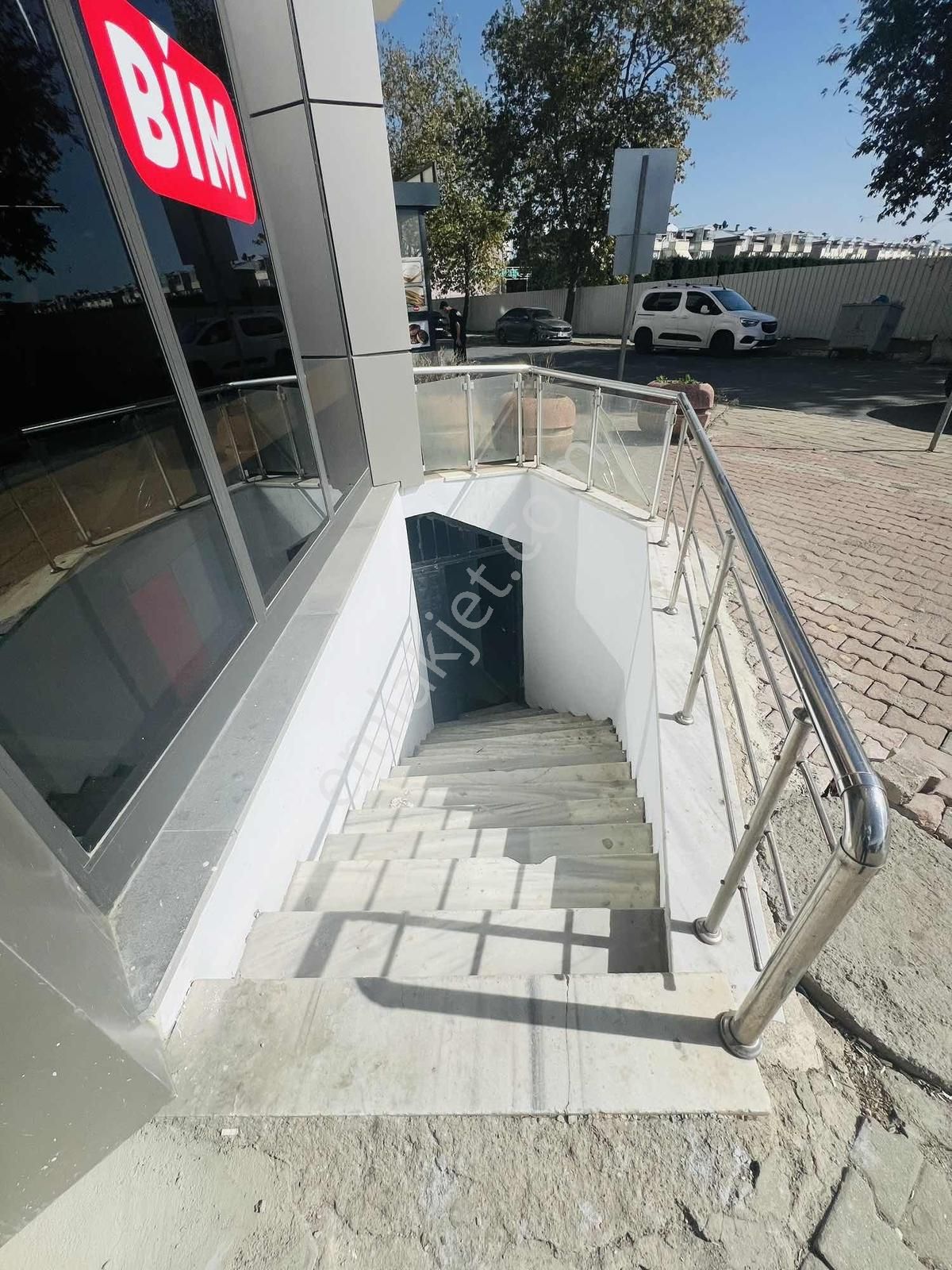 Sancaktepe Kemaltürkler Mahallesinde 300m Kiralık Depo - Görsel 8