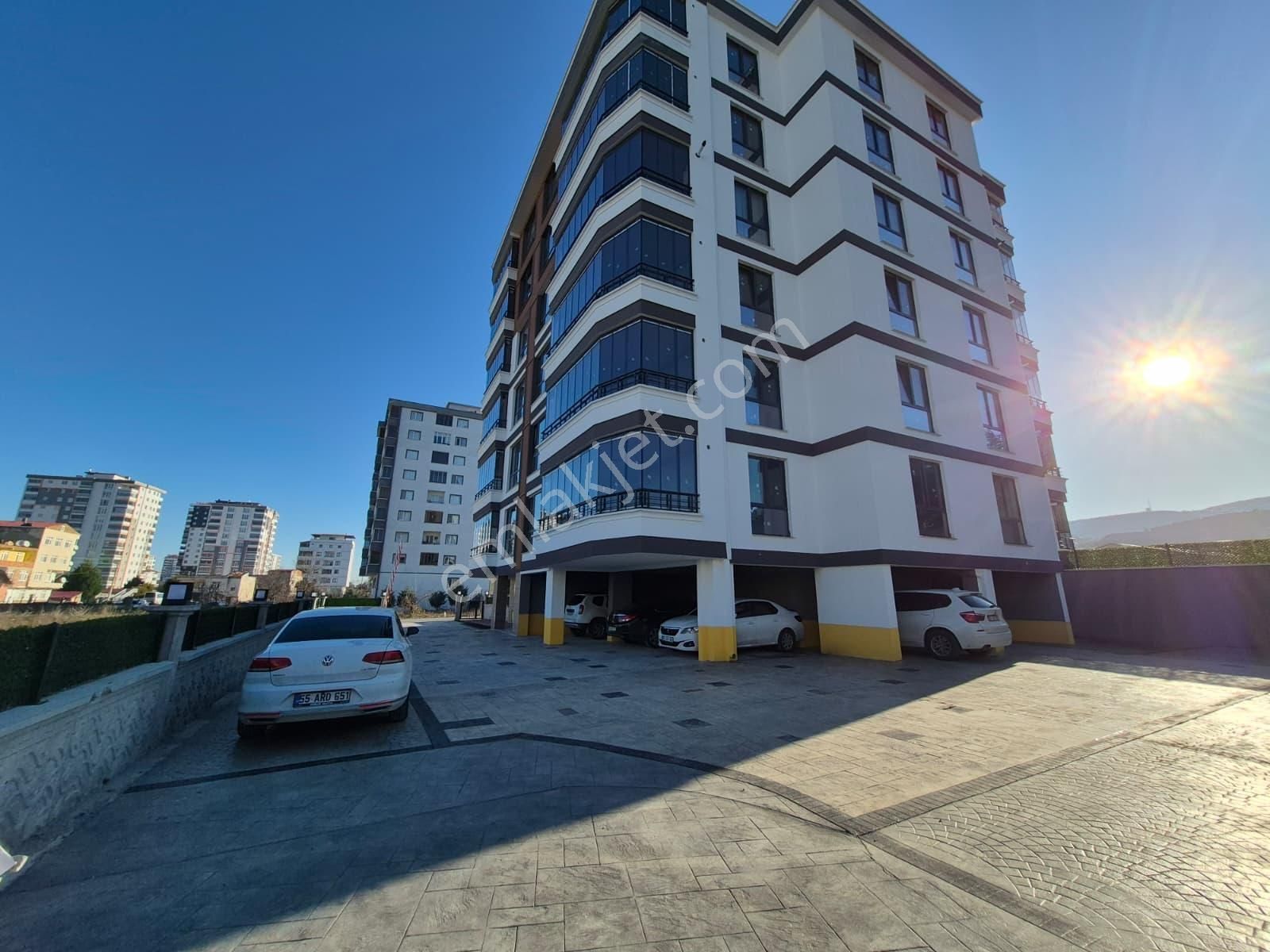 Derebahçe'de Yerden Isıtmalı Büyük Balkonlu 2+1 Geniş Lüks Daire - Görsel 11