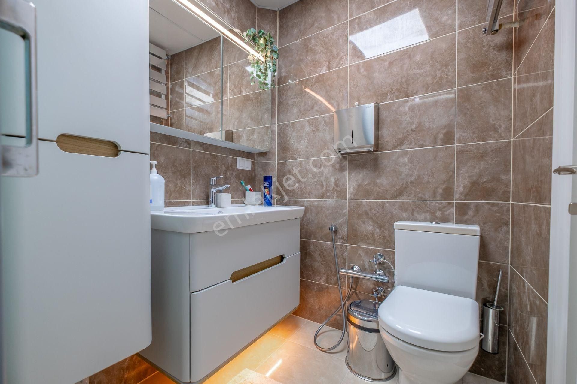 Ataköy 5.kısım Deniz Manzaralı Yenilenmiş E-2-blok 3+1 Satılık - Görsel 11