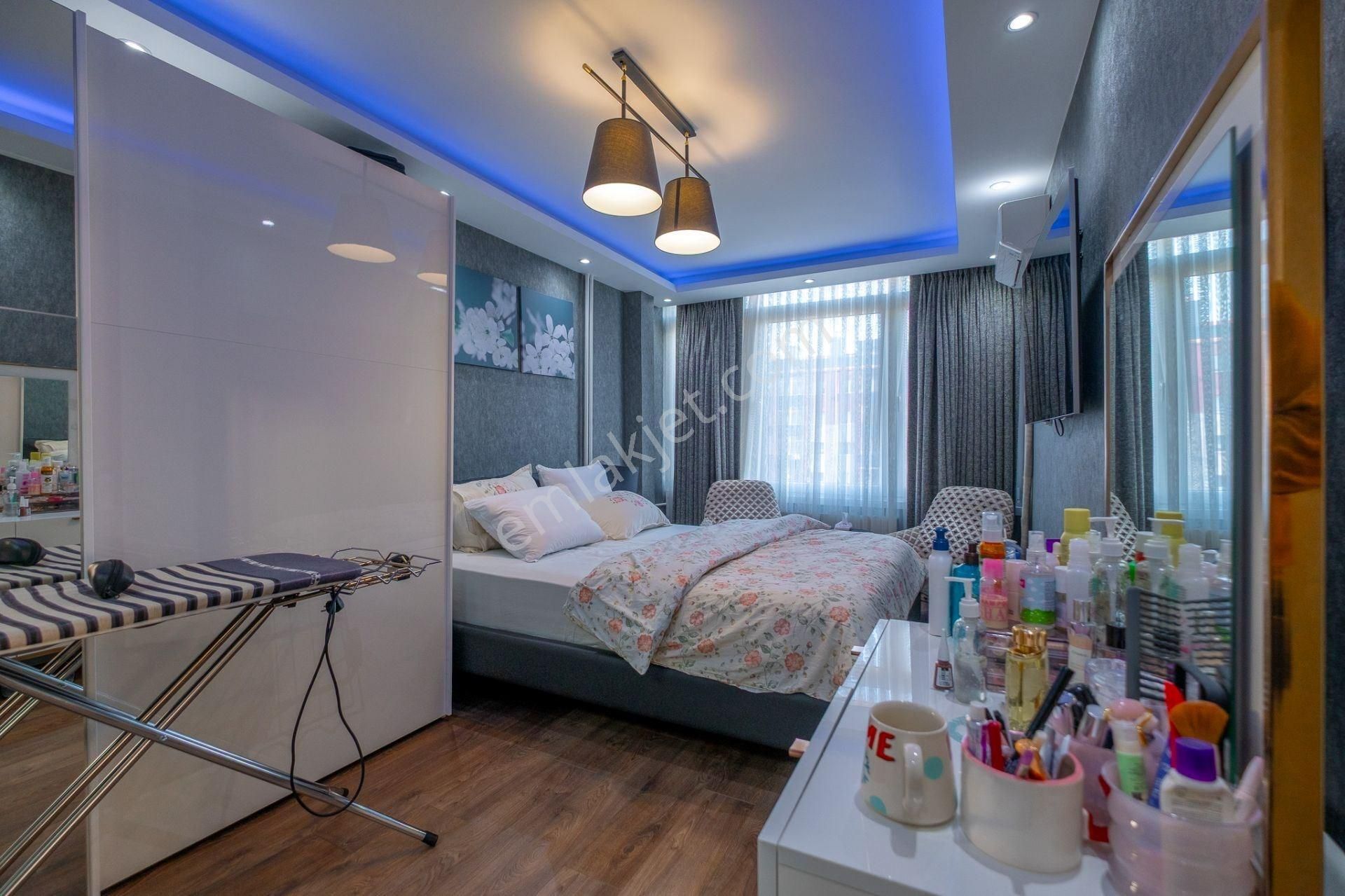 Ataköy 5.kısım Deniz Manzaralı Yenilenmiş E-2-blok 3+1 Satılık - Görsel 15