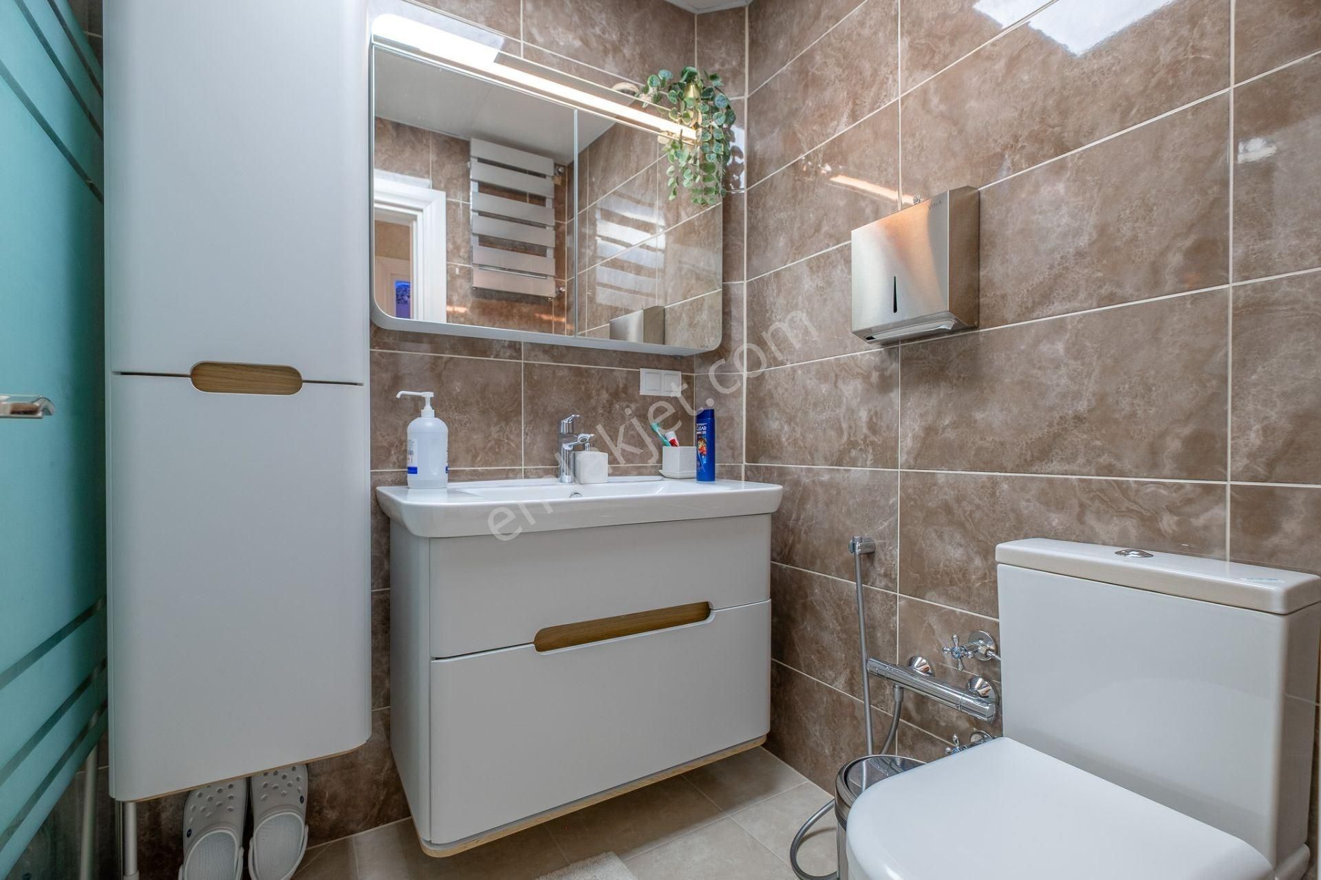 Ataköy 5.kısım Deniz Manzaralı Yenilenmiş E-2-blok 3+1 Satılık - Görsel 9