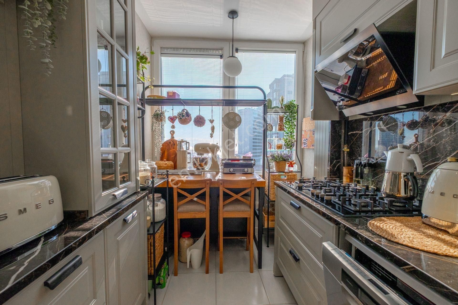 Ataköy 5.kısım Deniz Manzaralı Yenilenmiş E-2-blok 3+1 Satılık - Görsel 4