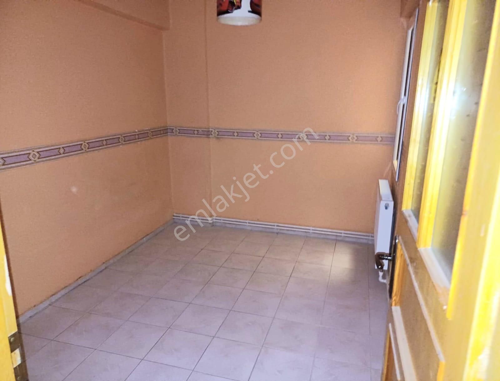 Menemen Esatpaşa Da Metro Yakınında Kiralık Ara Kat 2+1 Daire. - Görsel 15