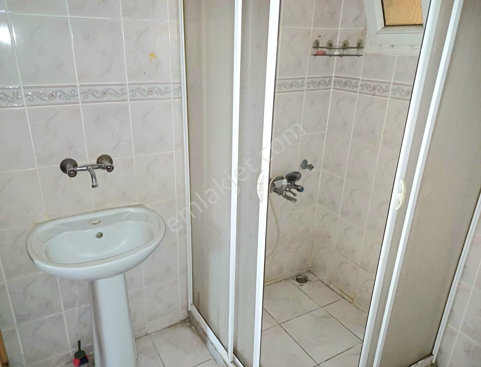 Menemen Esatpaşa Da Metro Yakınında Kiralık Ara Kat 2+1 Daire. - Görsel 18