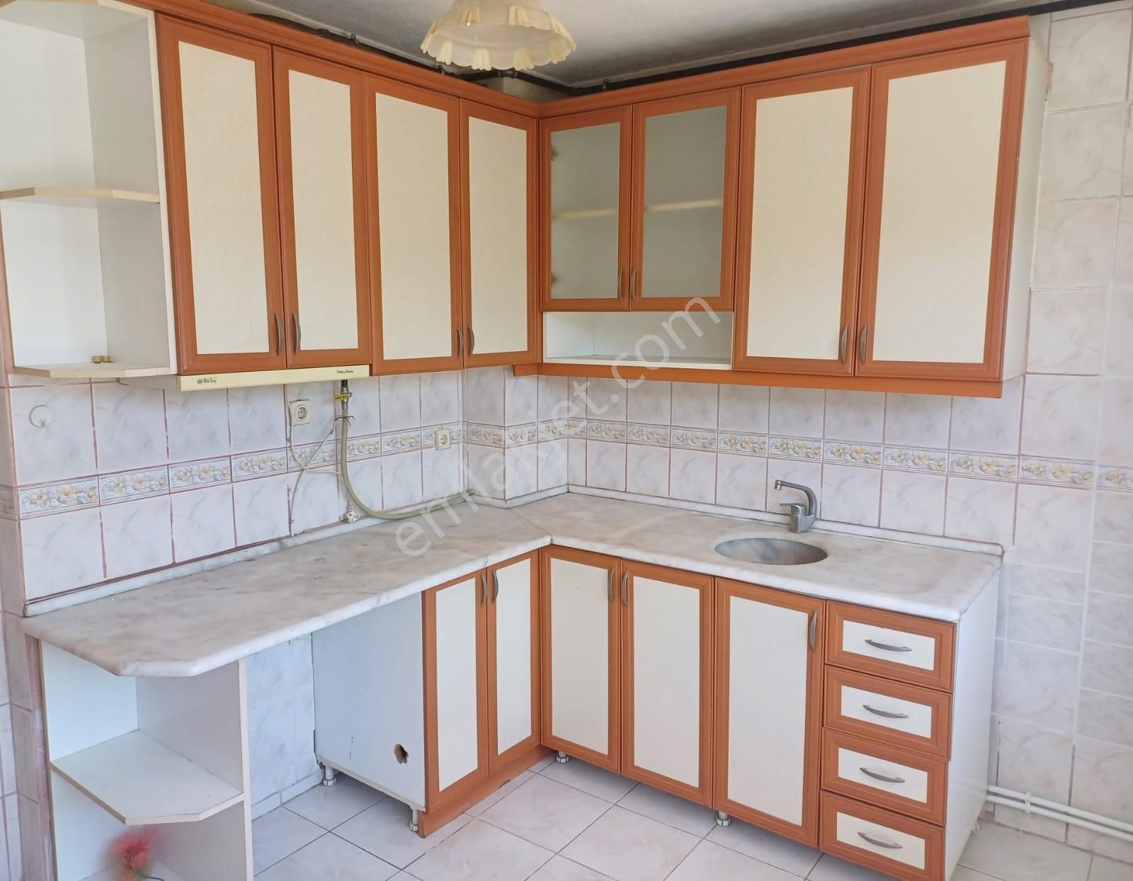 Menemen Esatpaşa Da Metro Yakınında Kiralık Ara Kat 2+1 Daire. - Görsel 5