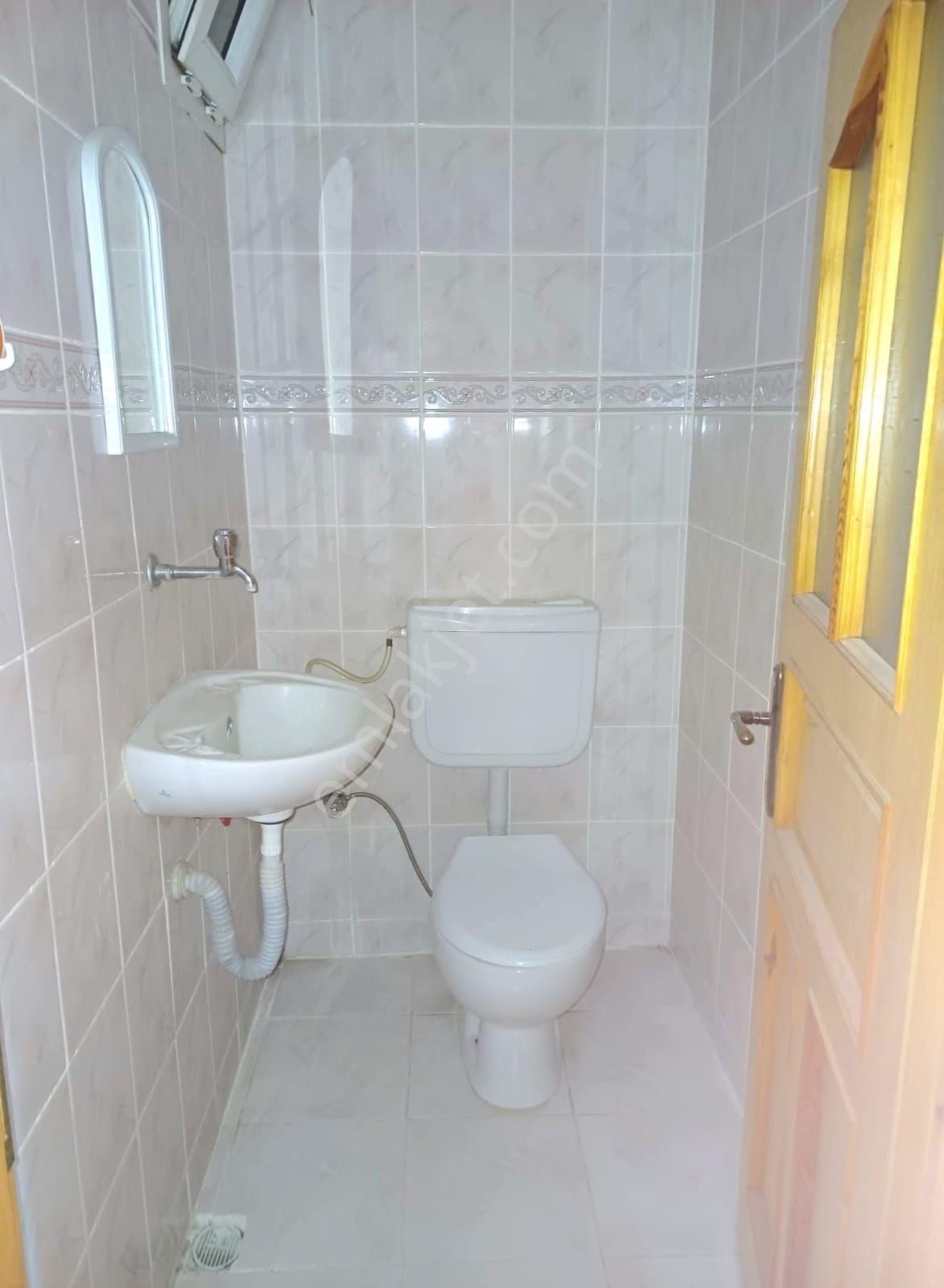 Menemen Esatpaşa Da Metro Yakınında Kiralık Ara Kat 2+1 Daire. - Görsel 17