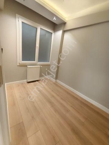 Karşıyaka Bostanlı Mahallesinde Full Tadilatlı 3+1 Satılık Daire - Görsel 4