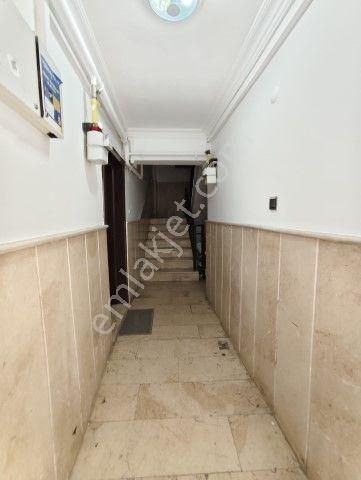 Karşıyaka Bostanlı Mahallesinde Full Tadilatlı 3+1 Satılık Daire - Görsel 7