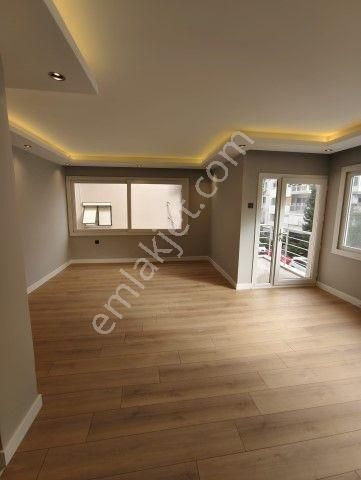 Karşıyaka Bostanlı Mahallesinde Full Tadilatlı 3+1 Satılık Daire - Görsel 21