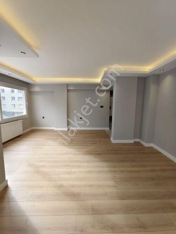 Karşıyaka Bostanlı Mahallesinde Full Tadilatlı 3+1 Satılık Daire - Görsel 30