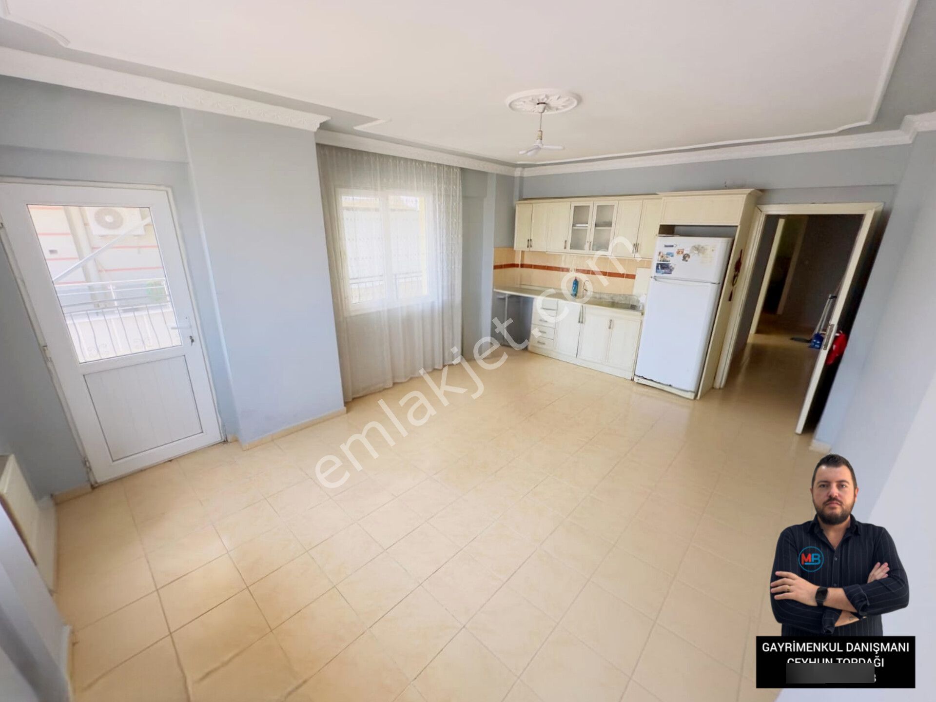 Didimde Satılık 2+1 Cadde Üzeri Orta Kat Asansörlü Kelepir Daire ! - Görsel 2