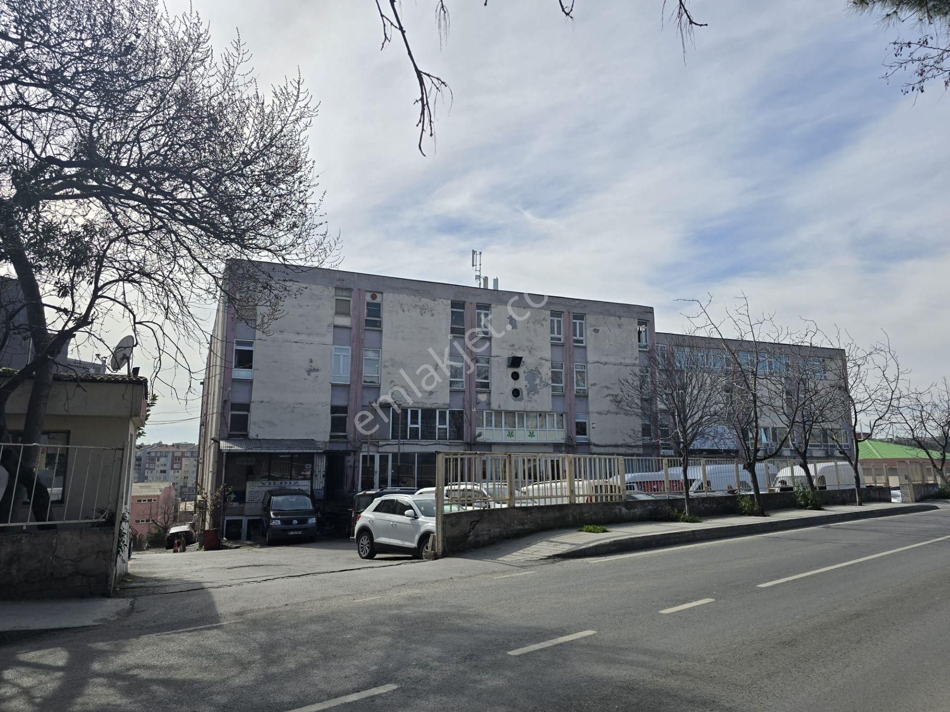 Zeytinburnu Maltepe Yıldız Sanayi Sitesi'nde Kiralık Dükkanlar