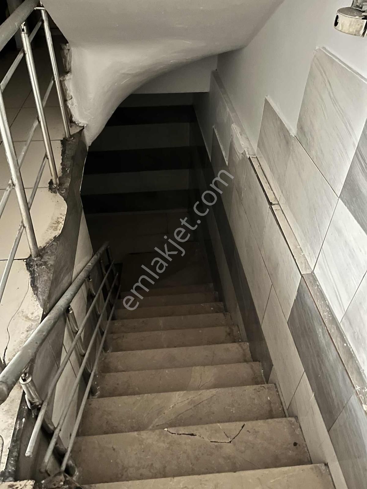 Sahabiye Mahallesi Otak Sokak Cadde Üzeri 3 Katlı Kiralık Dükkan - Görsel 6
