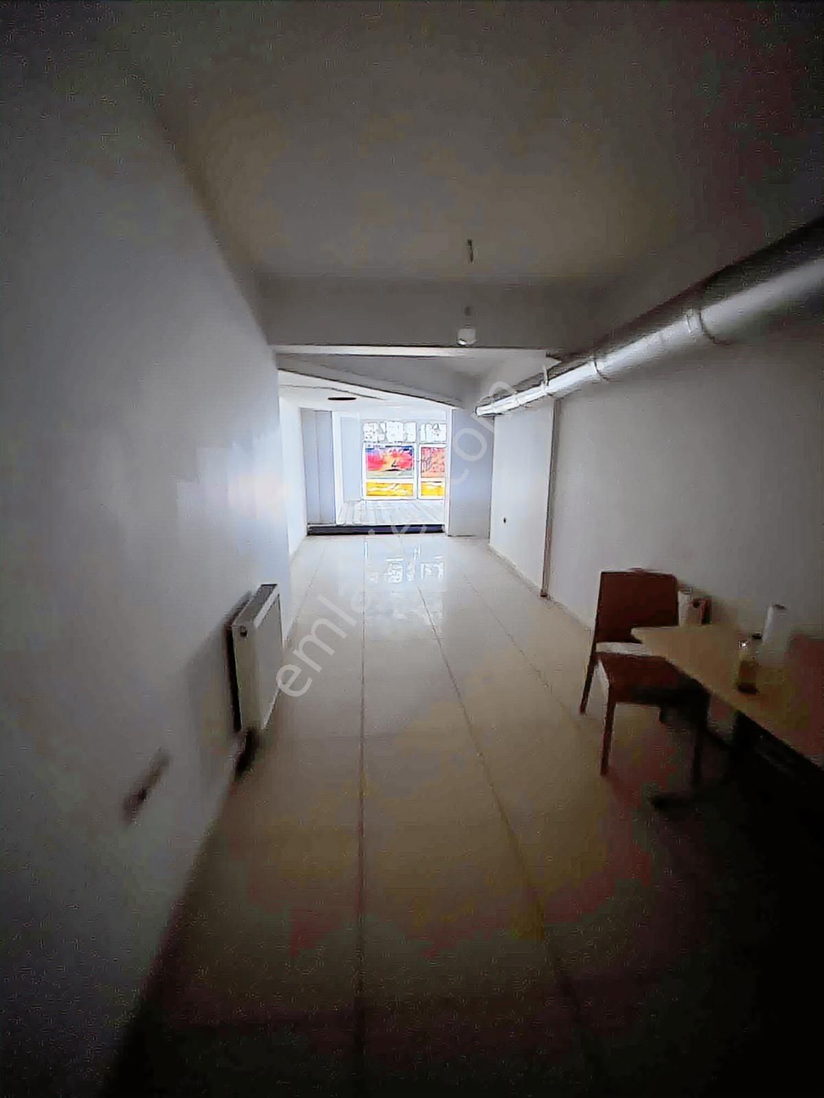 Sahabiye Mahallesi Otak Sokak Cadde Üzeri 3 Katlı Kiralık Dükkan - Görsel 5