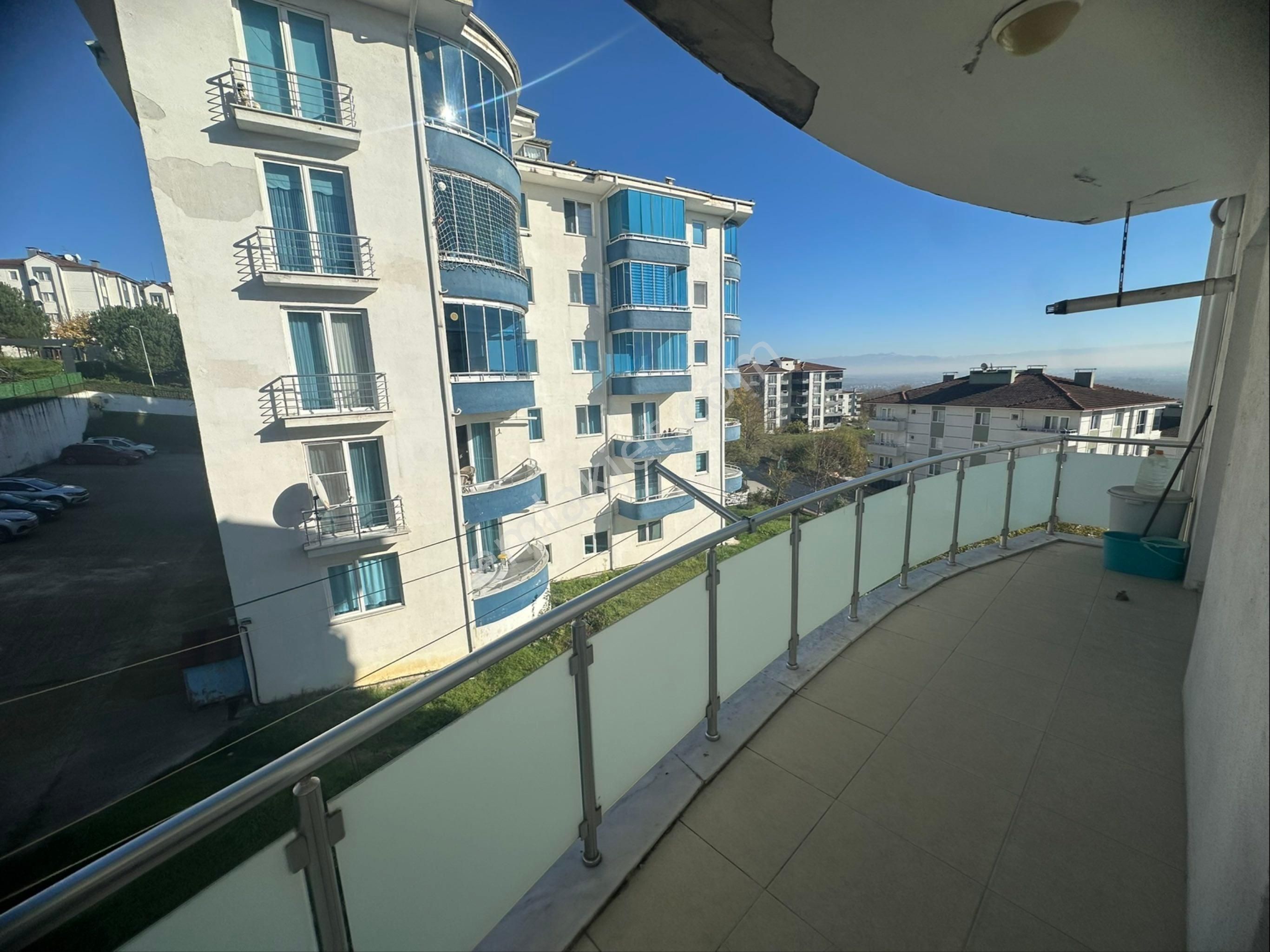 Sakarya Zümrüt Emlaktan Korucuk Mahallesinde 3+1 Eşyalı Sorunsuz Kiralık Daire - Görsel 29