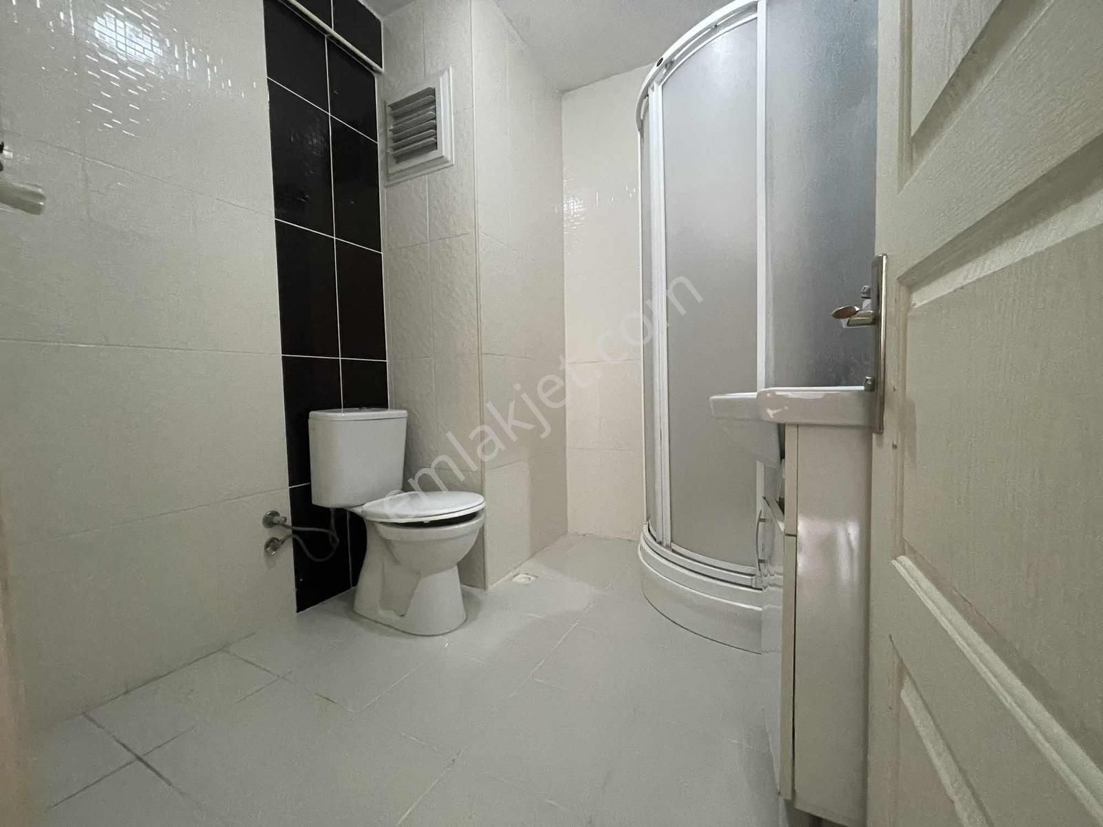 Finans Merkezine Komşu Güney Cephe Boşşş 2+1 Arakat Satılık - Görsel 2