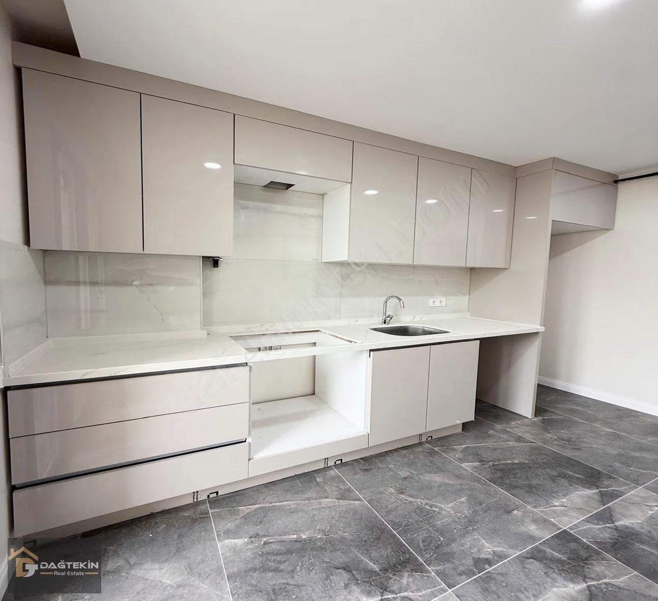 Dağtekin Yapı'dan Geniş Ve Aydınlık Satılık 2+1 Satılık Dairee! - Görsel 3
