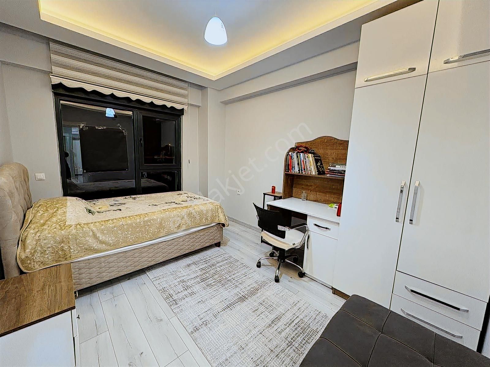 Aşağısöğütönü Maturpark Konutlarında Kiralık Eşyalı 4+1 Daire - Görsel 2