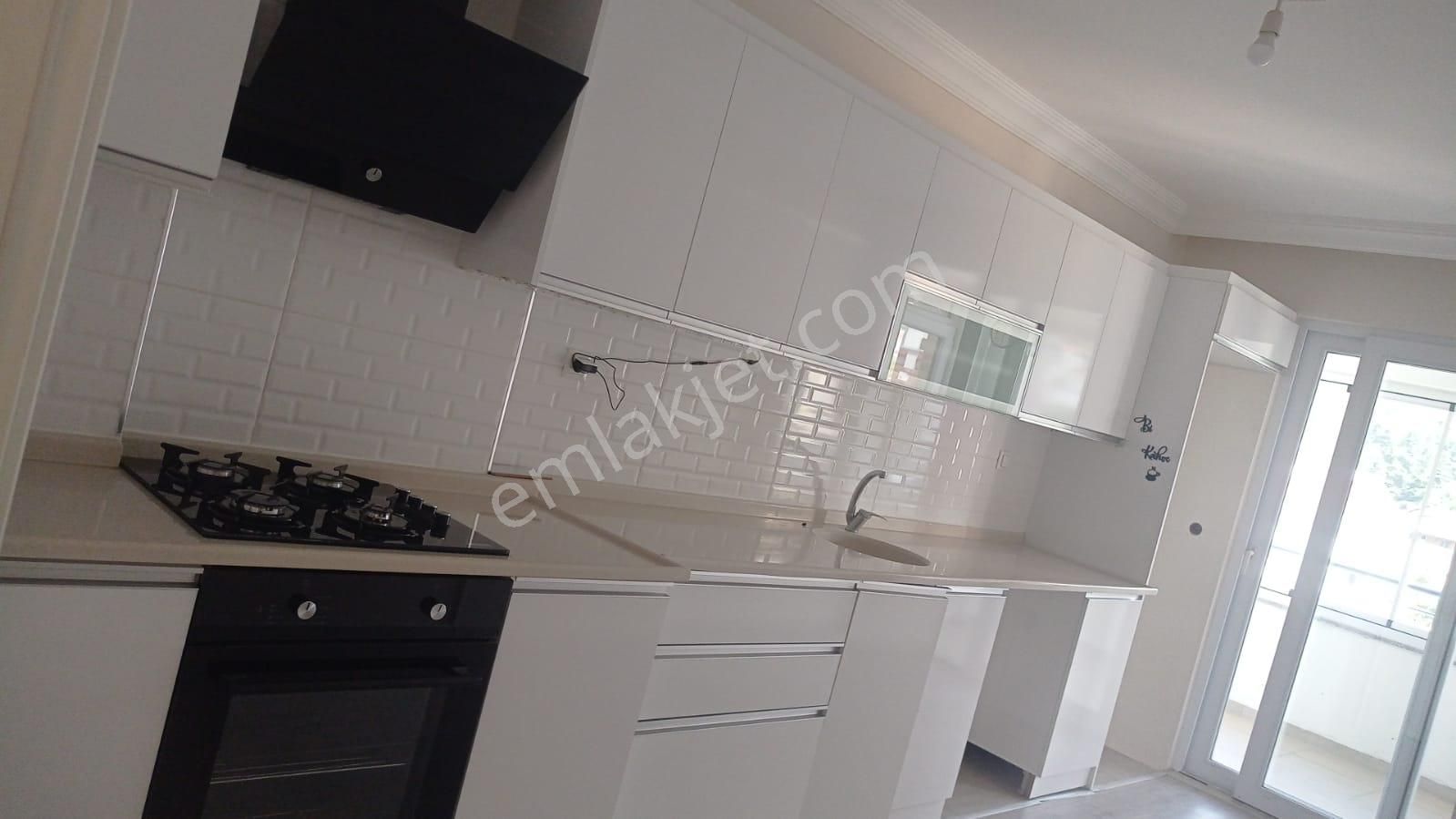 Adalet Gold Group Emlak'tan Satılık Daire 3+1 Ayvaz Mahallesinde Merkezi Konumda Full Yapılı - Görsel 3