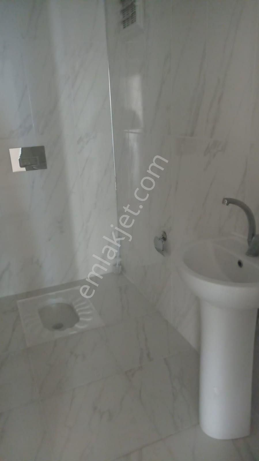 Adalet Gold Group Emlak'tan Satılık Daire 3+1 Ayvaz Mahallesinde Merkezi Konumda Full Yapılı - Görsel 5