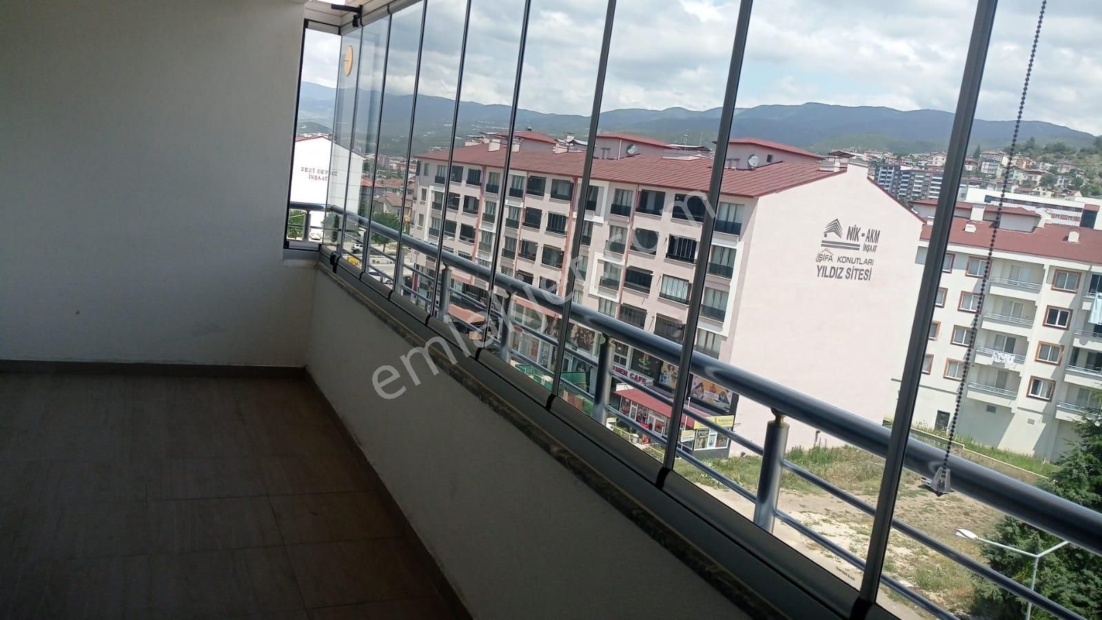 Adalet Gold Group Emlak'tan Satılık Daire 3+1 Ayvaz Mahallesinde Merkezi Konumda Full Yapılı - Görsel 4