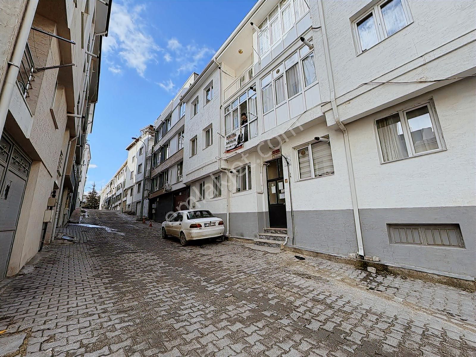 Batıkent Ümit Hastanesi Yakını Satılık 3+1 Arakat Daire - Görsel 14