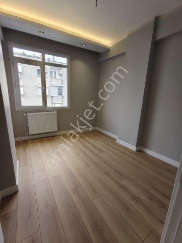 Karşıyaka Girne Bulvarında Full Tadilatlı 3+1 Satılık Daire - Görsel 25