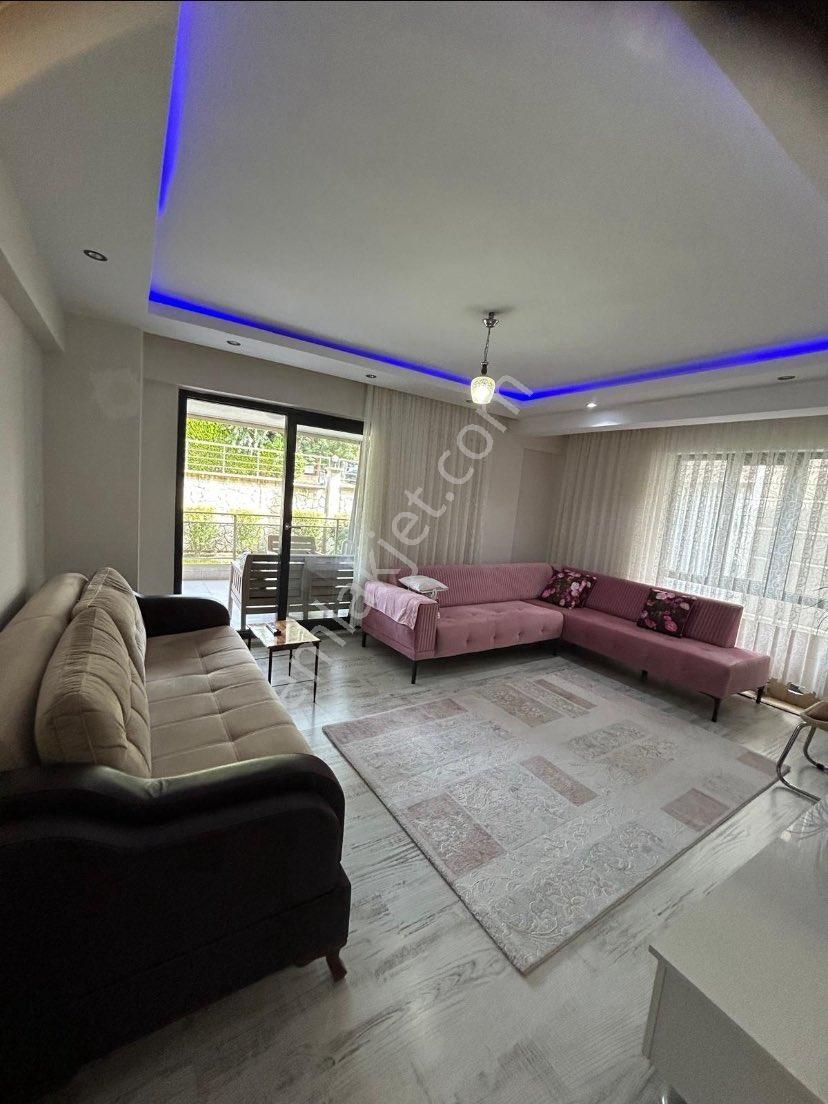 Bağbaşı / Zümrüt Mah. Site İçi 2+1 / 110m2 / Arakat