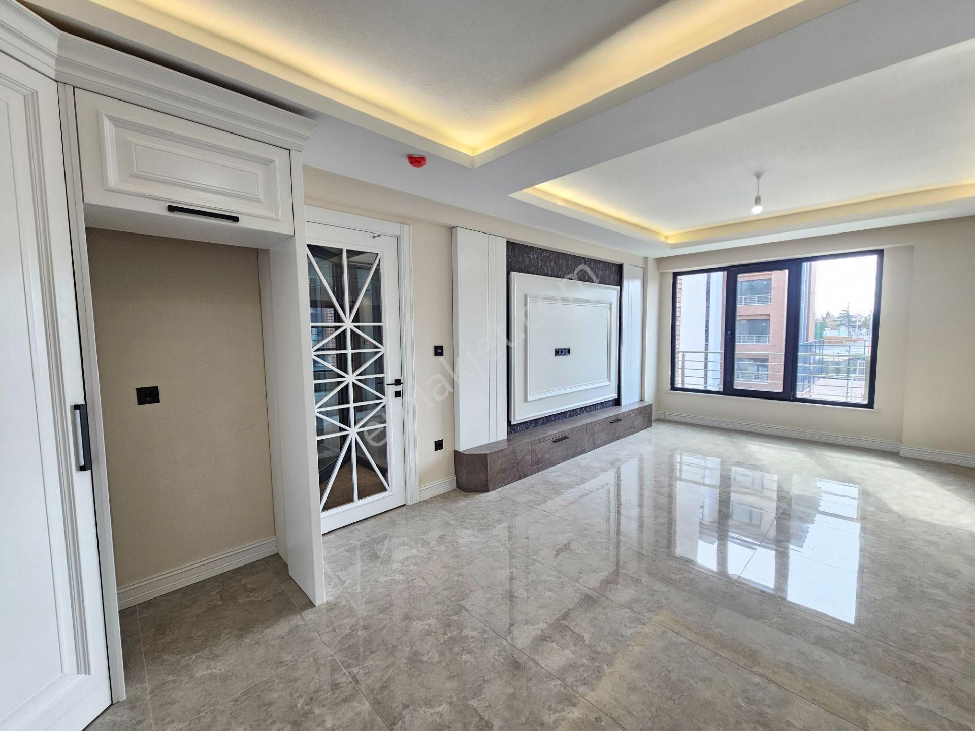 Meram Alavardı Mahallesinde Lüx 5+1 Site İçerisinde Kapalı Otoparklı Satılık Sıfır Daireler - Görsel 43