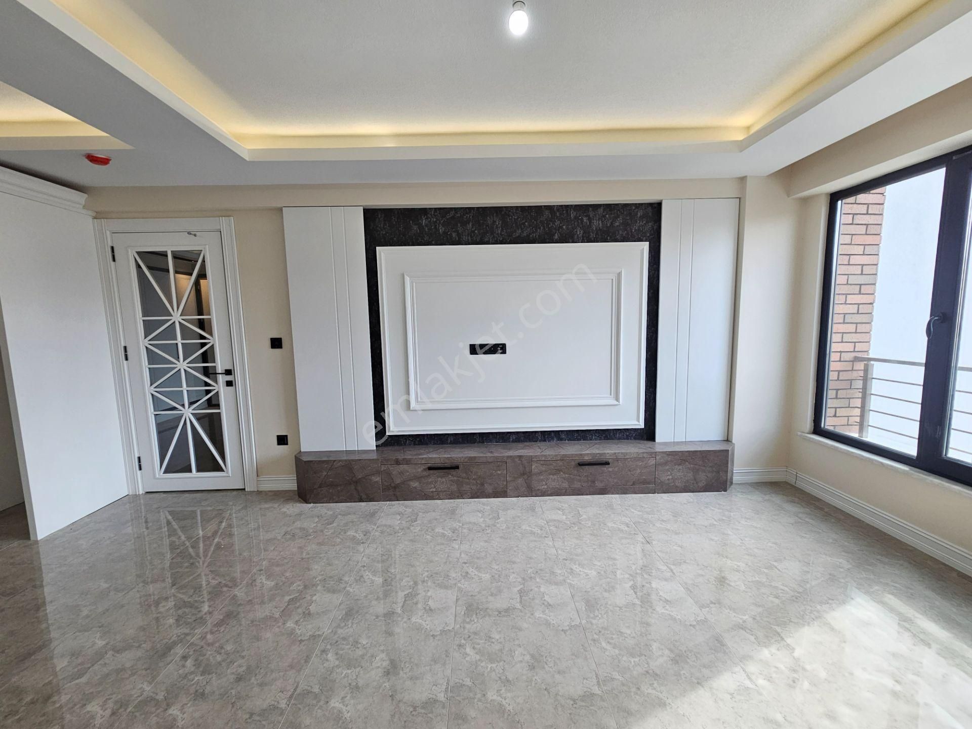 Meram Alavardı Mahallesinde Lüx 5+1 Site İçerisinde Kapalı Otoparklı Satılık Sıfır Daireler - Görsel 15